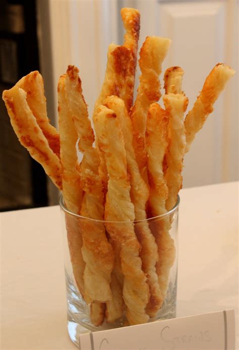 savory straws crisps